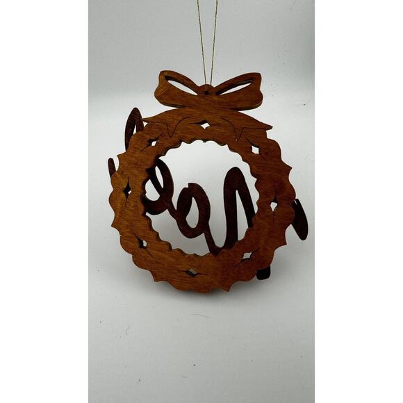 Rustic Wooden ‘Noel’ Christmas Wreath Ornament - Picture 3 of 3